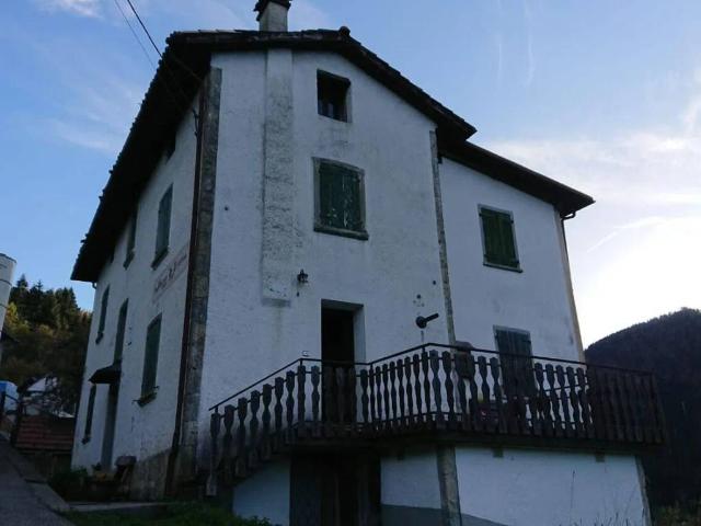 Villa Indipendente in vendita a Ravascletto, Friuli-Venezia Giulia