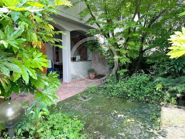 Villa Indipendente in vendita a Punta Marina Terme, Ravenna