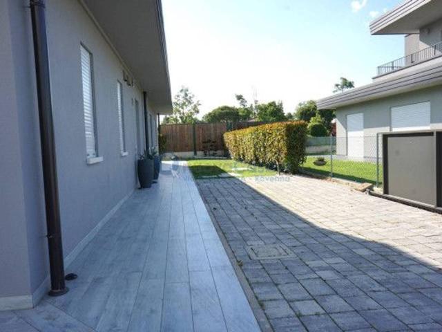 Villa Indipendente in vendita a Ponte Nuovo, Ravenna
