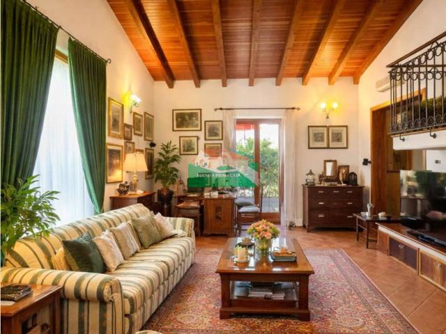 Villa Indipendente in vendita a Ravenna, Reggio Emilia