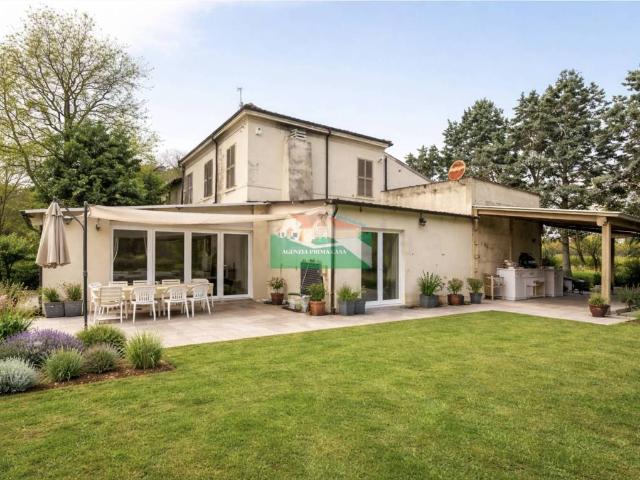 Villa Indipendente in vendita a Ravenna, Reggio Emilia