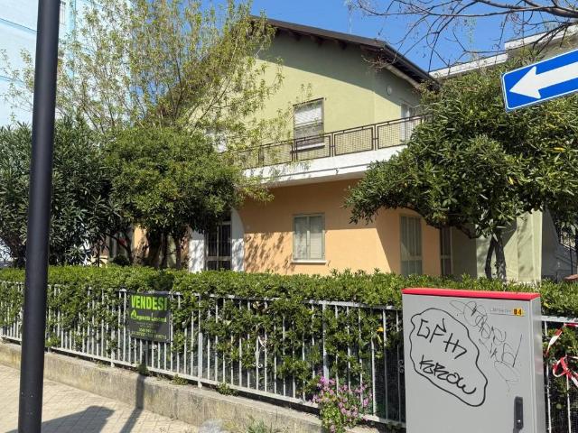 Villa Indipendente in vendita a Ravenna, Reggio Emilia