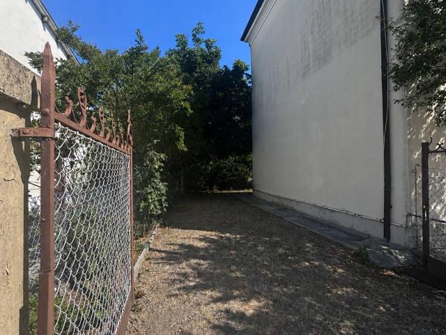 Villa Indipendente in vendita a Ravenna, Reggio Emilia