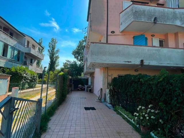Villa Indipendente in vendita a Punta Marina Terme, Ravenna