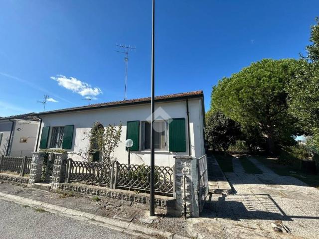 Villa Indipendente in vendita a Classe, Ravenna