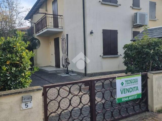 Villa Indipendente in vendita a Ravenna, Reggio Emilia