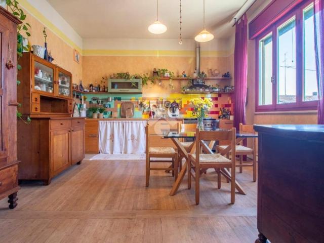 Villa Indipendente in vendita a Ravenna, Reggio Emilia