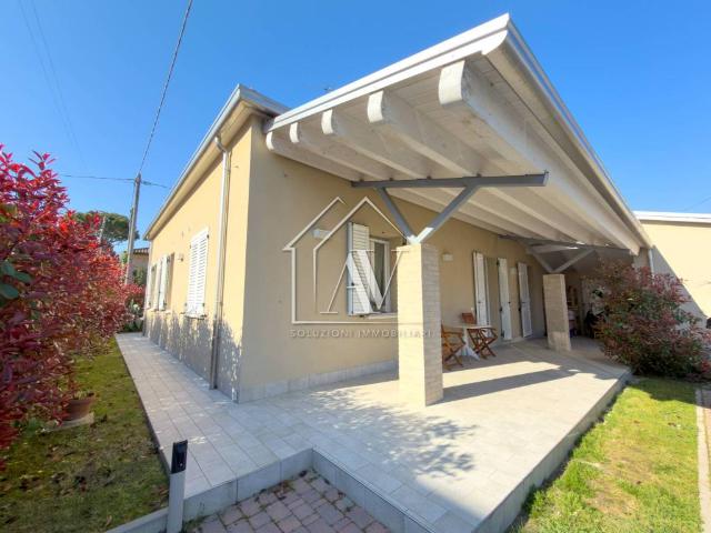 Villa Indipendente in vendita a Ravenna, Reggio Emilia
