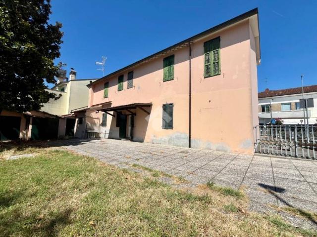 Villa Indipendente in vendita a Ravenna, Reggio Emilia