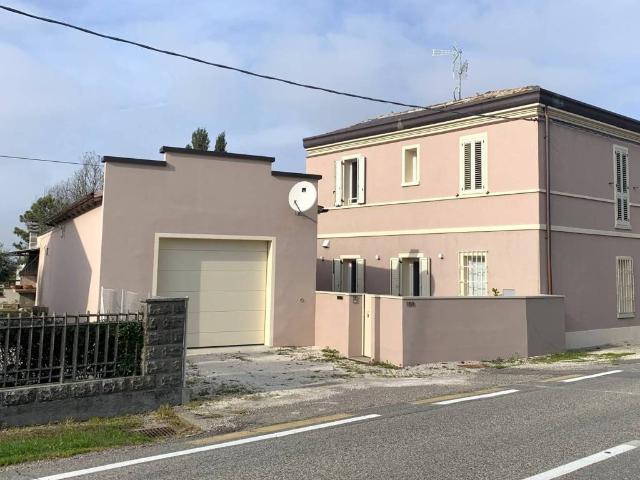 Villa Indipendente in vendita a Ravenna, Reggio Emilia