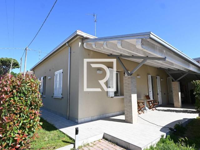 Villa Indipendente in vendita a Ravenna, Reggio Emilia