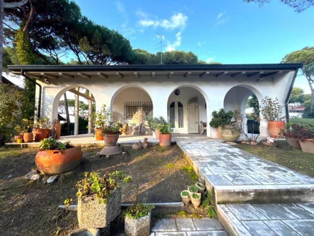 Villa Indipendente in vendita a Ravenna, Reggio Emilia