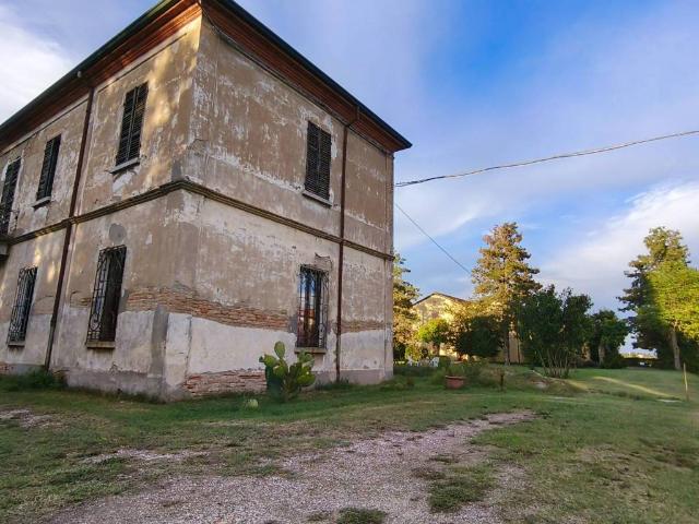 Villa Indipendente in vendita a Glorie, Bagnacavallo