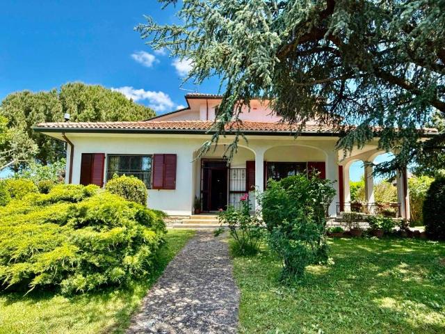 Villa Indipendente in vendita a Unione dei comuni della Bassa Romagna, Bagnacavallo