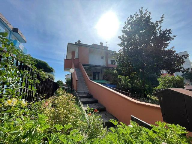 Villa Indipendente in vendita a Ravenna, Reggio Emilia