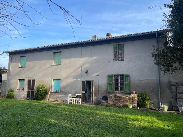 Villa Indipendente in vendita a Ravenna, Reggio Emilia