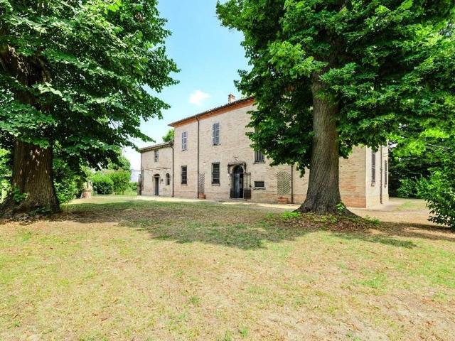 Villa Indipendente in vendita a Ravenna, Reggio Emilia
