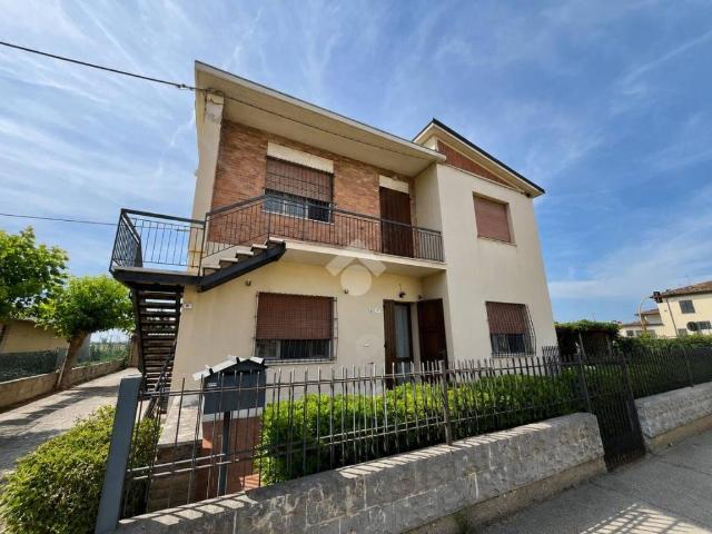 Villa Indipendente in vendita a Ravenna, Reggio Emilia