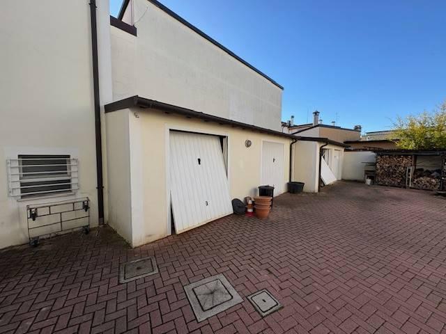 Villa Indipendente in vendita a Ravenna, Reggio Emilia