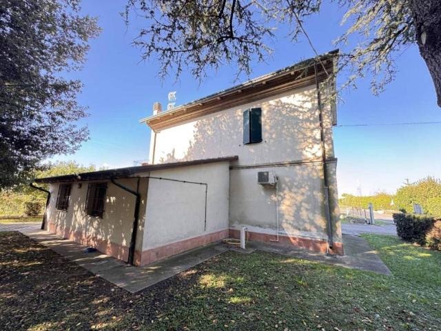 Villa Indipendente in vendita a Grattacoppa, Ravenna