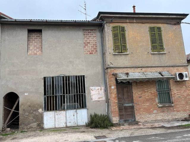 Villa Indipendente in vendita a Ravenna, Reggio Emilia