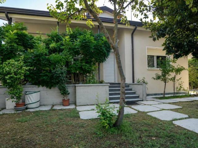 Villa Indipendente in vendita a Savio di Ravenna, Ravenna