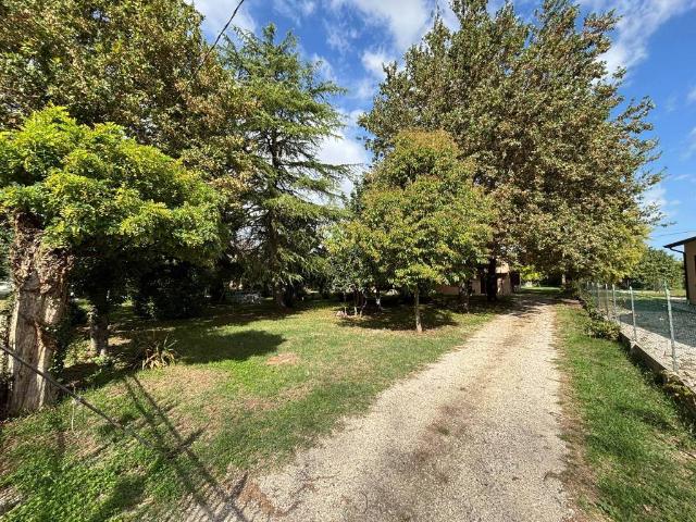 Villa Indipendente in vendita a San Zaccaria, Ravenna