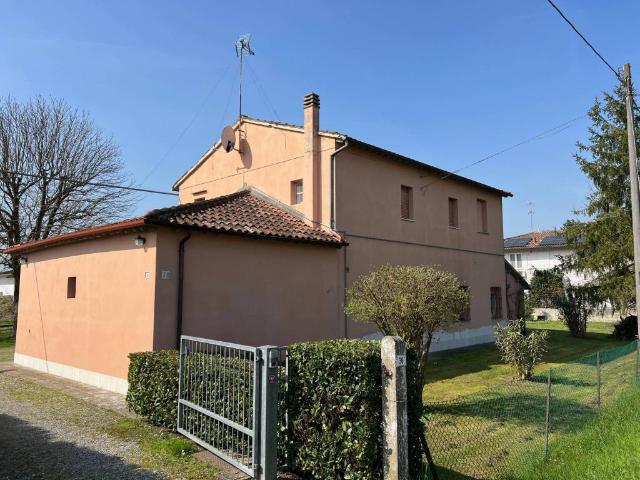 Villa Indipendente in vendita a Ravenna, Reggio Emilia