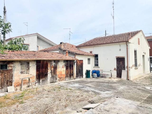Villa Indipendente in vendita a Ravenna, Reggio Emilia