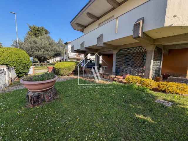 Villa Indipendente in vendita a Ravenna, Reggio Emilia