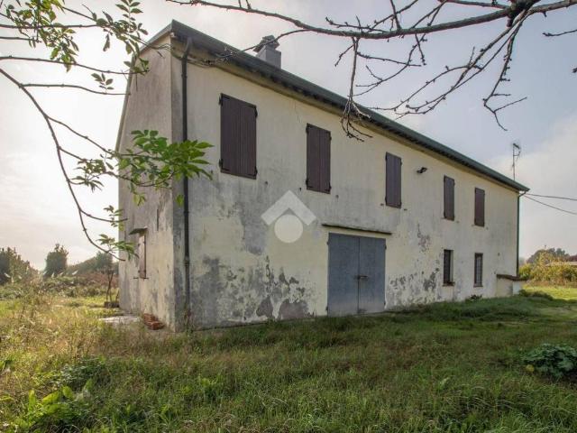 Villa Indipendente in vendita a Ravenna, Reggio Emilia