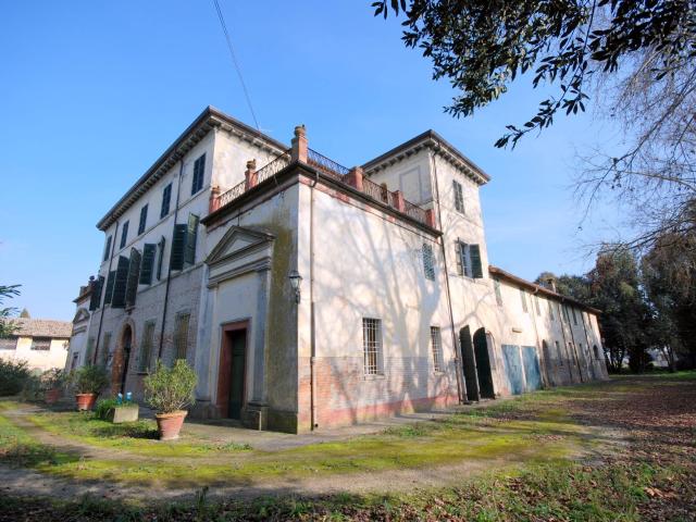 Villa Indipendente in vendita a Ravenna, Reggio Emilia