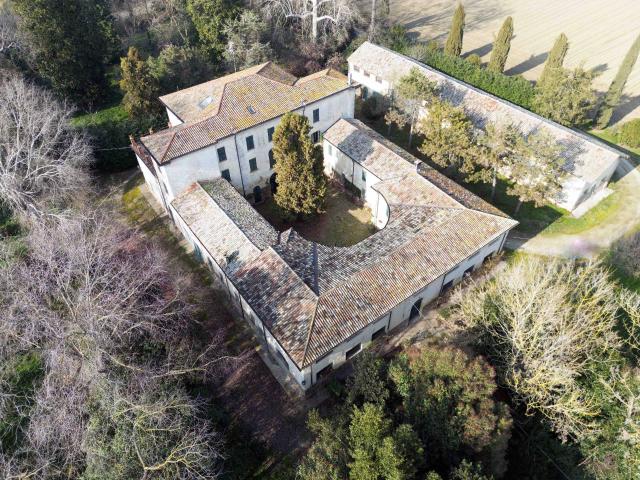 Villa Indipendente in vendita a Ravenna, Reggio Emilia