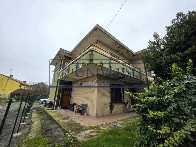 Villa Indipendente in vendita a Rea, Lombardia