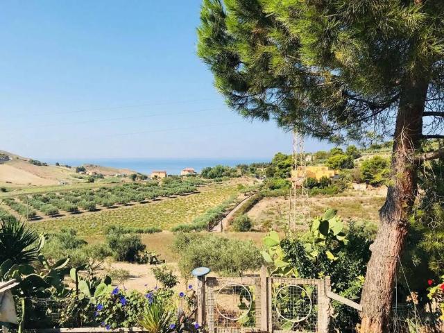 Villa Indipendente in vendita a Giallonardo, Realmonte