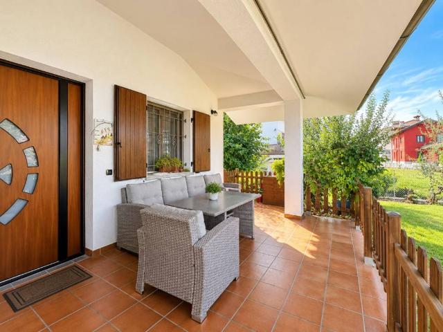 Villa Indipendente in vendita a Borc Buess, Reana del Rojale / Reane dal Roiâl