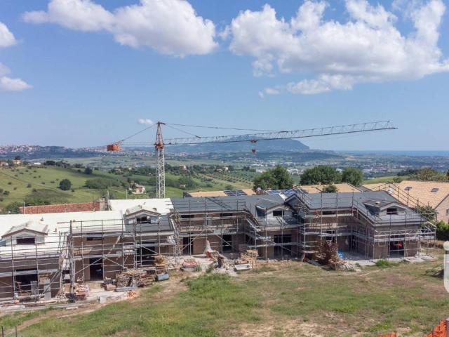 Villa Indipendente in vendita a Marche, Macerata