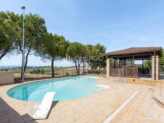 Villa Indipendente in vendita a Marche, Macerata