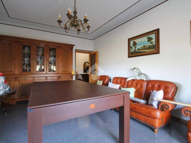 Villa Indipendente in vendita a Contrada Ricciola, Marche