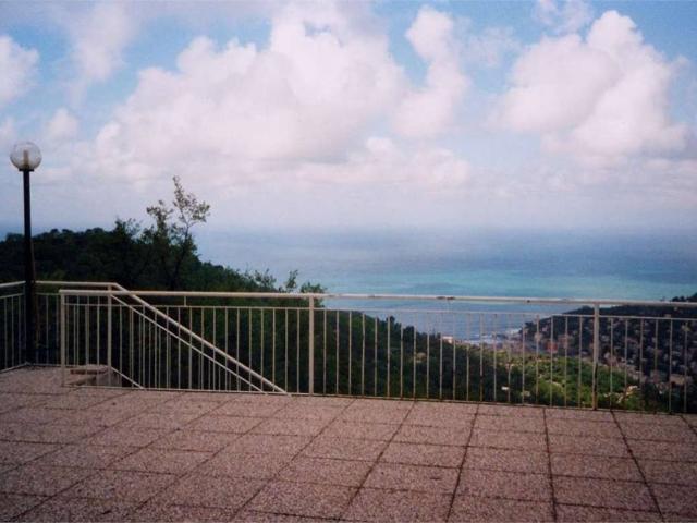 Villa Indipendente in vendita a Case Stella, Recco