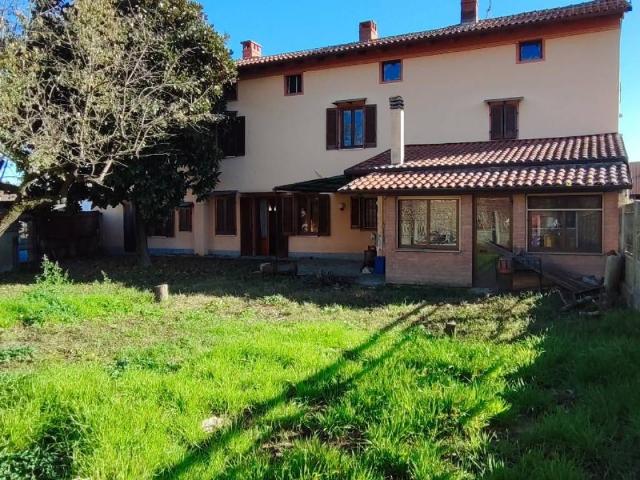 Villa Indipendente in vendita a Piemonte, Novara