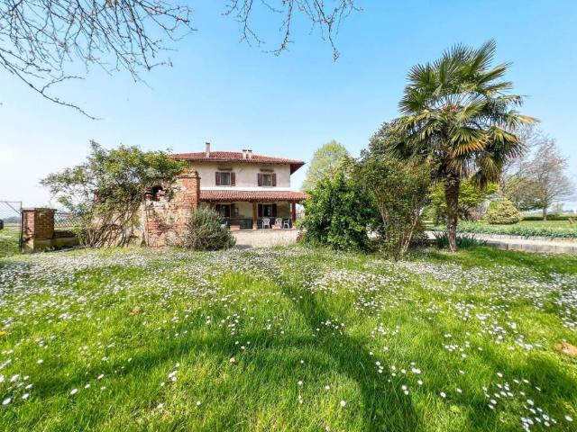 Villa Indipendente in vendita a Piemonte, Novara