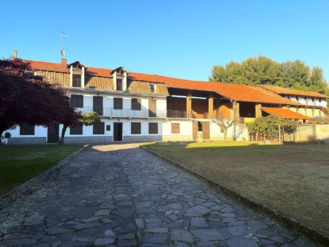 Villa Indipendente in vendita a Piemonte, Novara