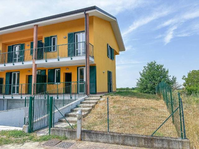 Villa Indipendente in vendita a Redavalle, Lombardia