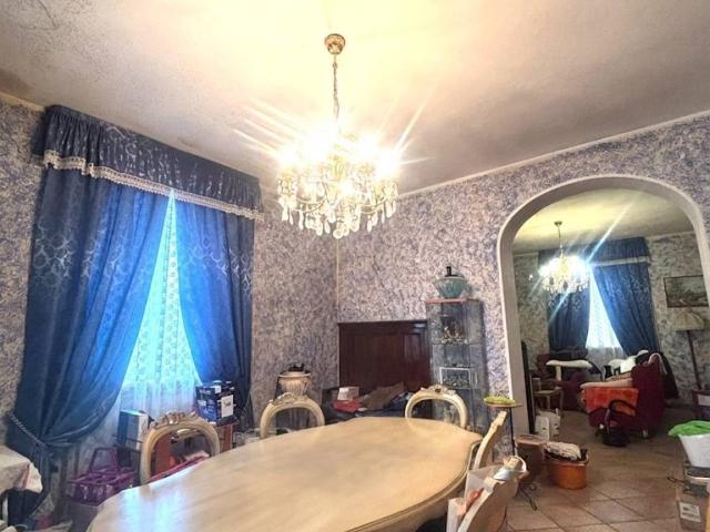 Villa Indipendente in vendita a Redavalle, Lombardia