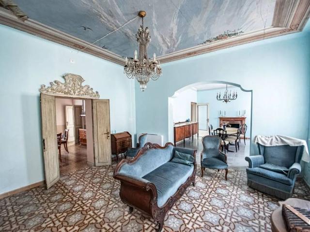 Villa Indipendente in vendita a Redondesco, Lombardia