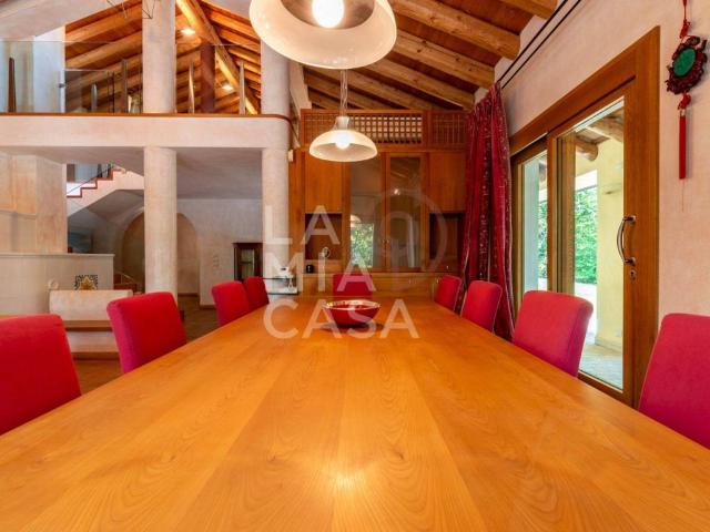 Villa Indipendente in vendita a Refrontolo, Veneto