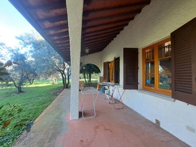 Villa Indipendente in vendita a Unione di Comuni Valdarno e Valdisieve, Reggello