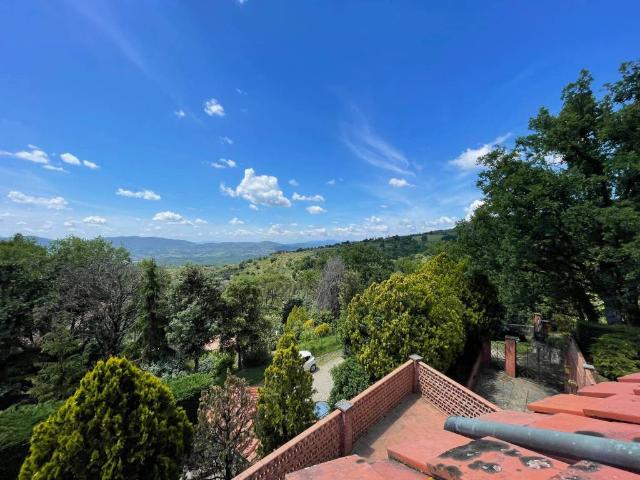 Villa Indipendente in vendita a Pietrapiana, Reggello
