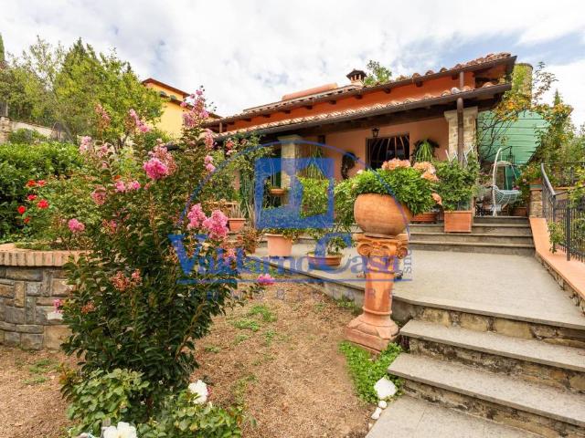 Villa Indipendente in vendita a Unione di Comuni Valdarno e Valdisieve, Reggello